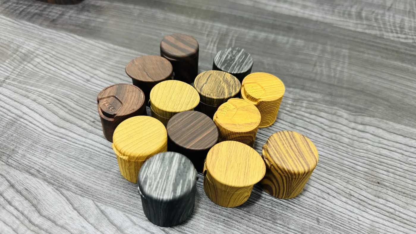 Cap & closure assortment – hydrographic printing by RR Hydroxx